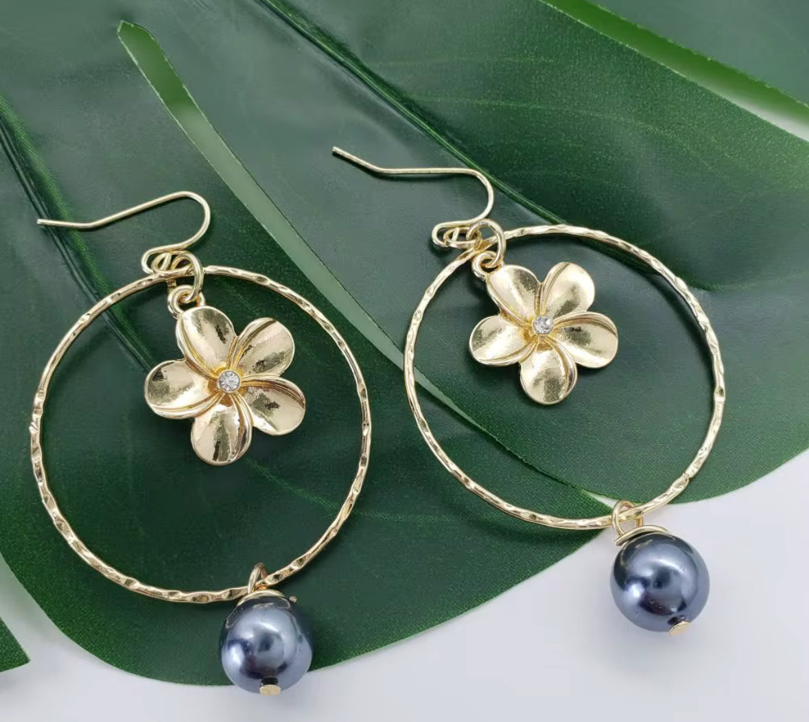 Gold Hoop Pearl Earring