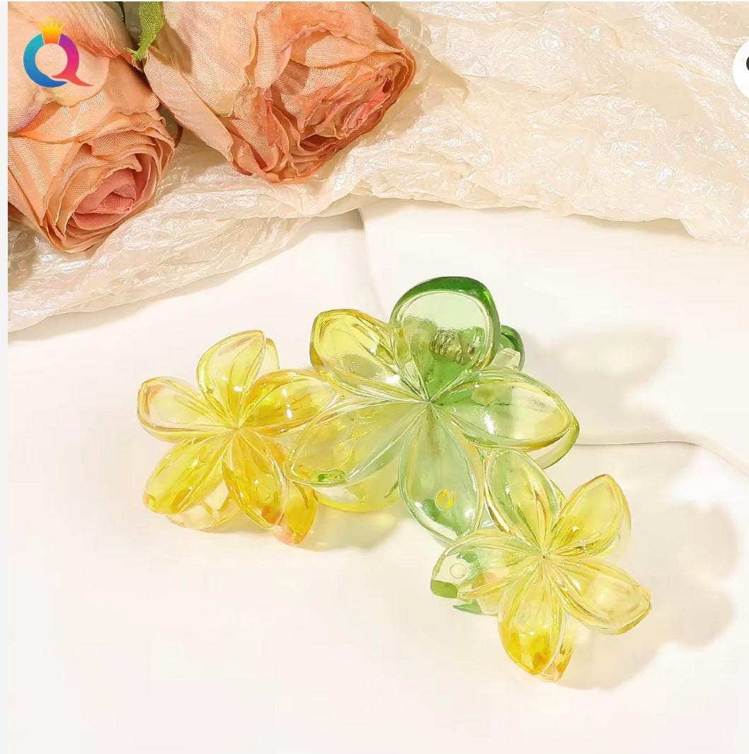 Cute Hawaiian flower Hair Clip