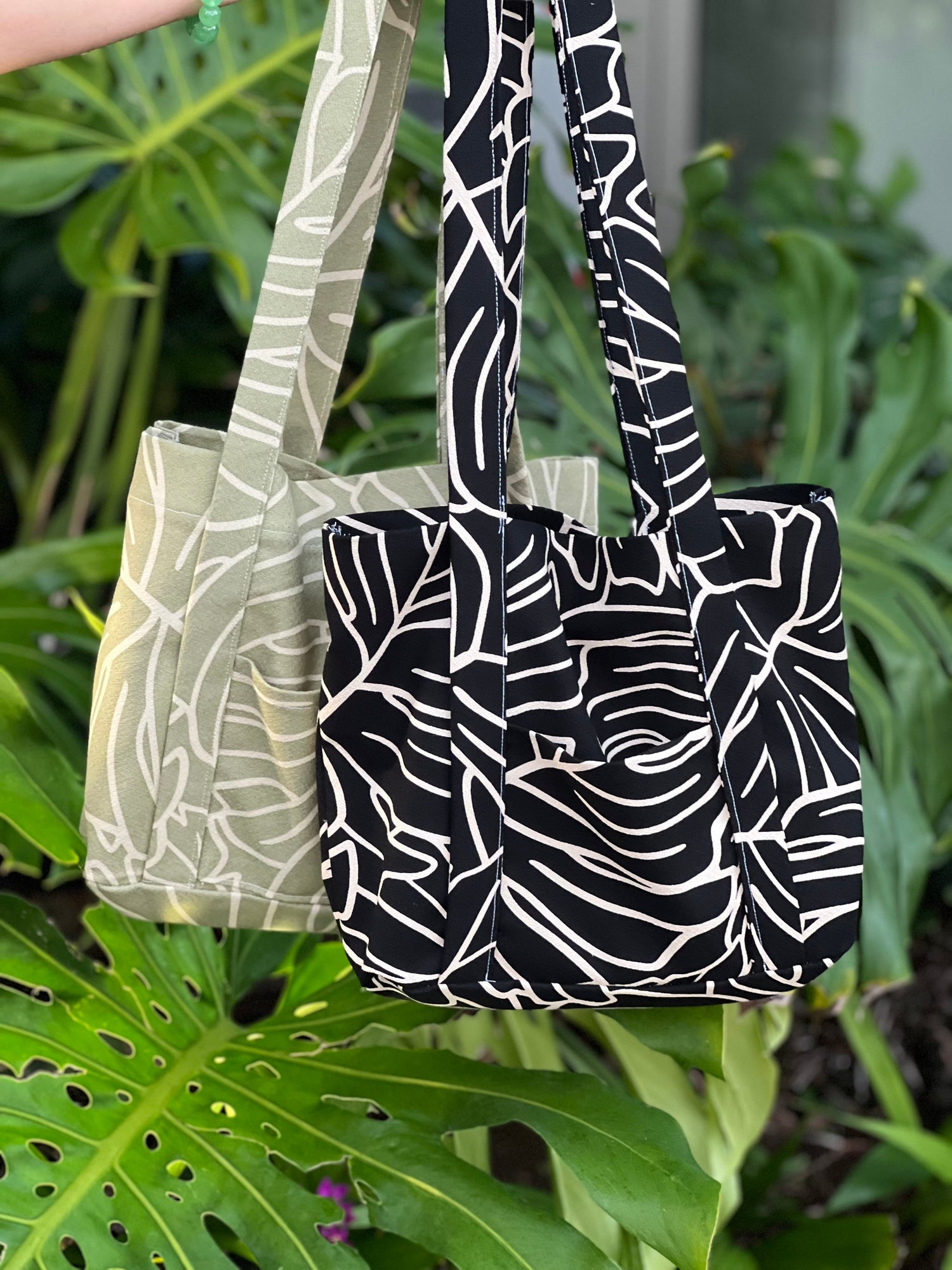 Monstera Tote Bag